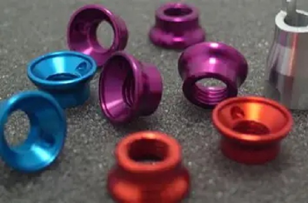 ¿Cómo puede el anodizado elevar la calidad de sus productos electrónicos?