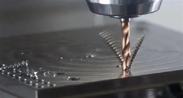 ¿Cómo Funciona la Taladradora CNC y Por Qué Revoluciona la Fabricación?
