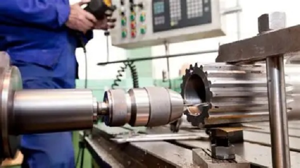 Dimensiones en el mecanizado CNC: Limitaciones, diseño y cómo optimizar tus piezas