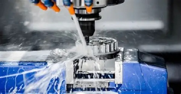 ¿Qué ventajas tiene la fabricación rápida frente a los métodos tradicionales?