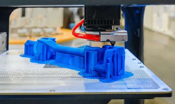 ¿Cómo supera la fabricación rápida los plazos industriales típicos?