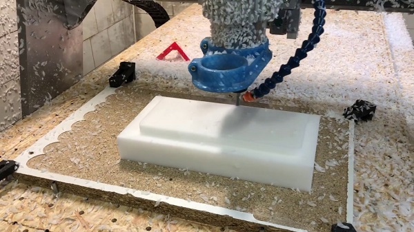 ¿Mecanizar acetal (Delrin)? La guía definitiva para piezas de precisión