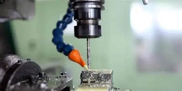 Taladrado CNC: ¿La solución para agujeros de precisión en cualquier material?