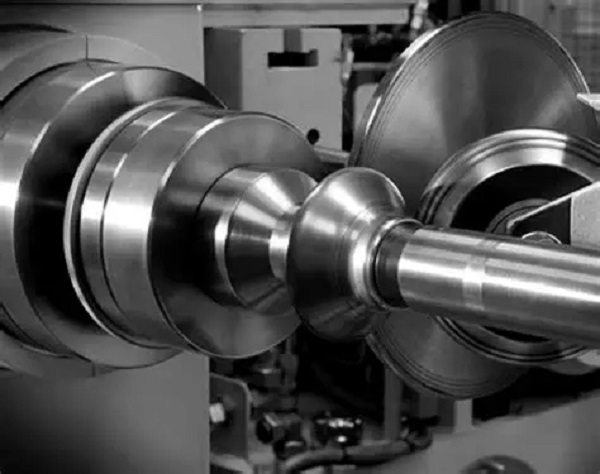 Conformado por hilado de metales: ¿La mejor técnica para piezas redondas sin costuras?