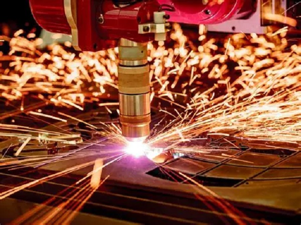 Corte por plasma: ¿La solución para chapa metálica de gran espesor?