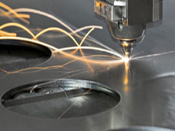 Corte por láser de acero inoxidable: ¿La mejor opción para tus piezas?