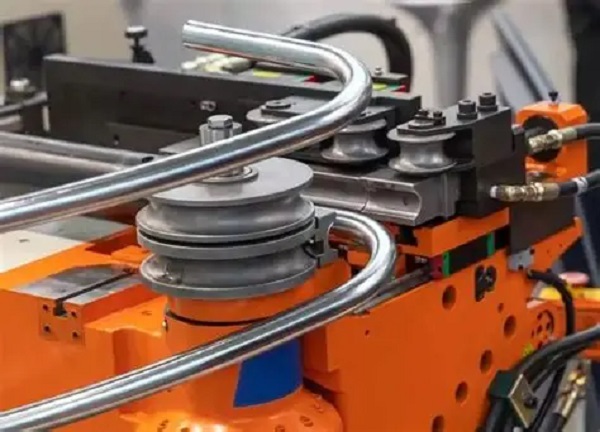 Doblado de tubos: ¿Cómo dar forma a tus proyectos con precisión?